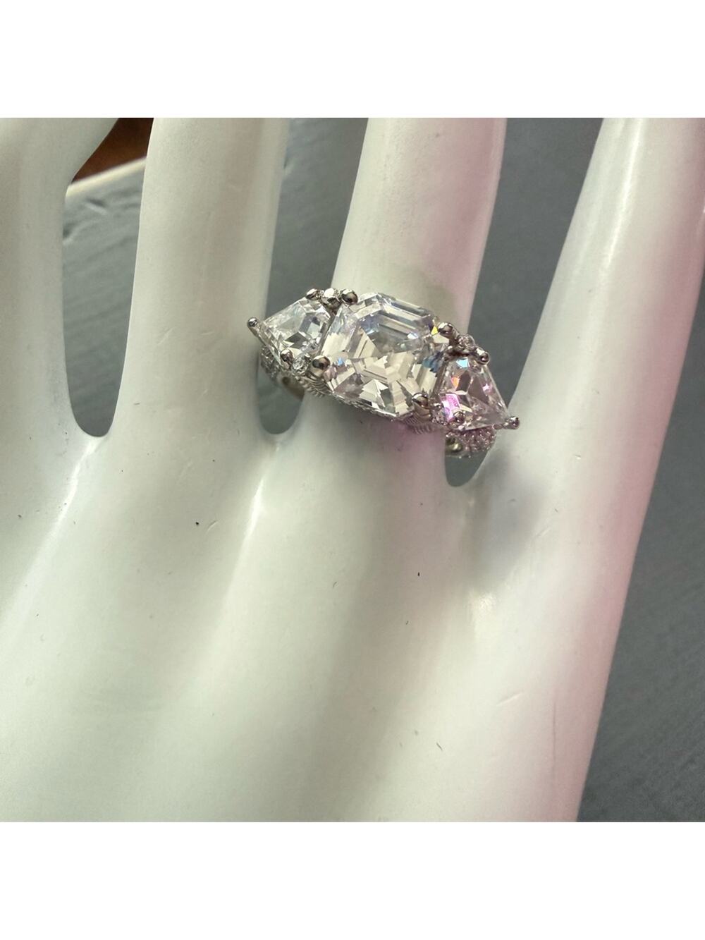 Judith Ripka 925 Sterling Silver Ring Size 8 NEW